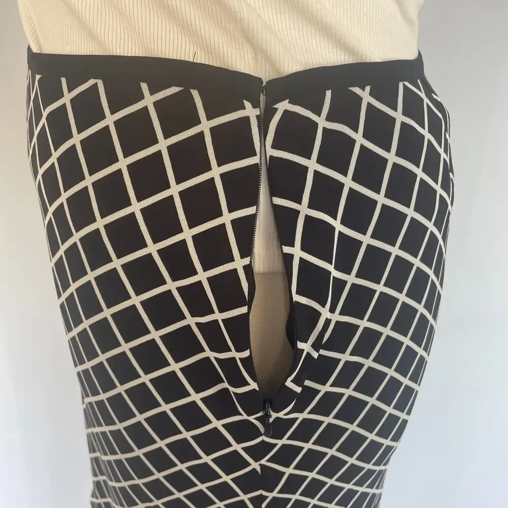 Jones New York Skirt Size 14 Navy White Windowpane Minimal Chiffon Flowy Office